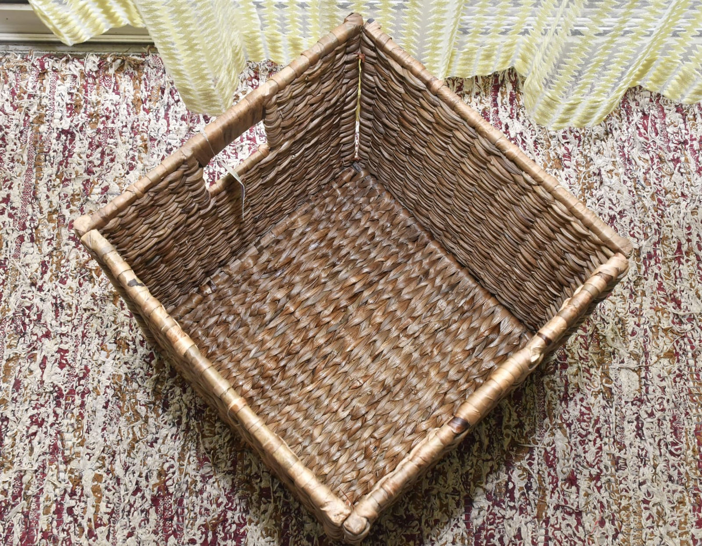 FOLDING BASKET