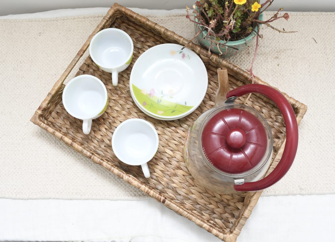 TRAY WITH FRAME