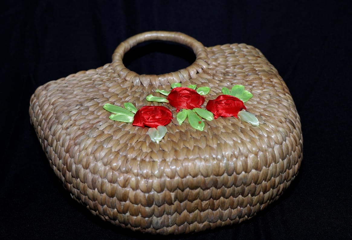 HALF MOON PURSE