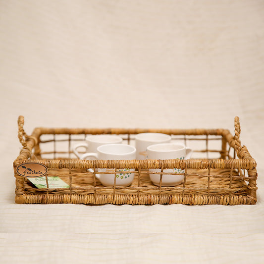 Organic Elegance:  Water Hyacinth Tray for Your Stylish Home